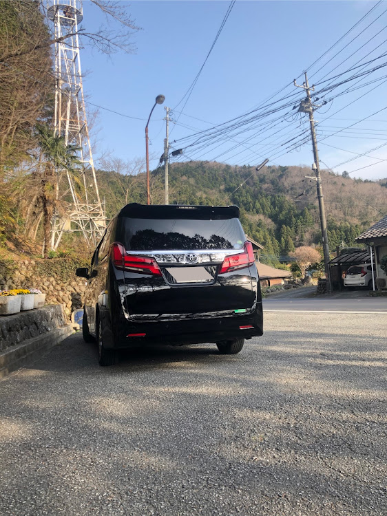 アルファードの山・自然×愛車・癒やしのグリーンに関するカスタム事例の投稿画像4枚目