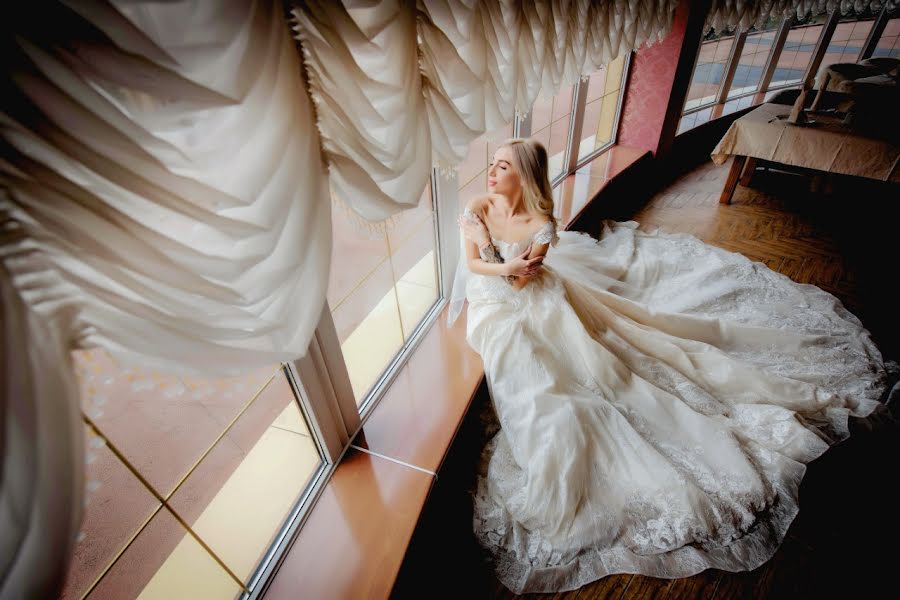 Wedding photographer Valentina Yudina (well99). Photo of 28 February 2019