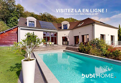 Villa avec piscine et terrasse 5