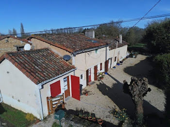 maison à Charroux (86)