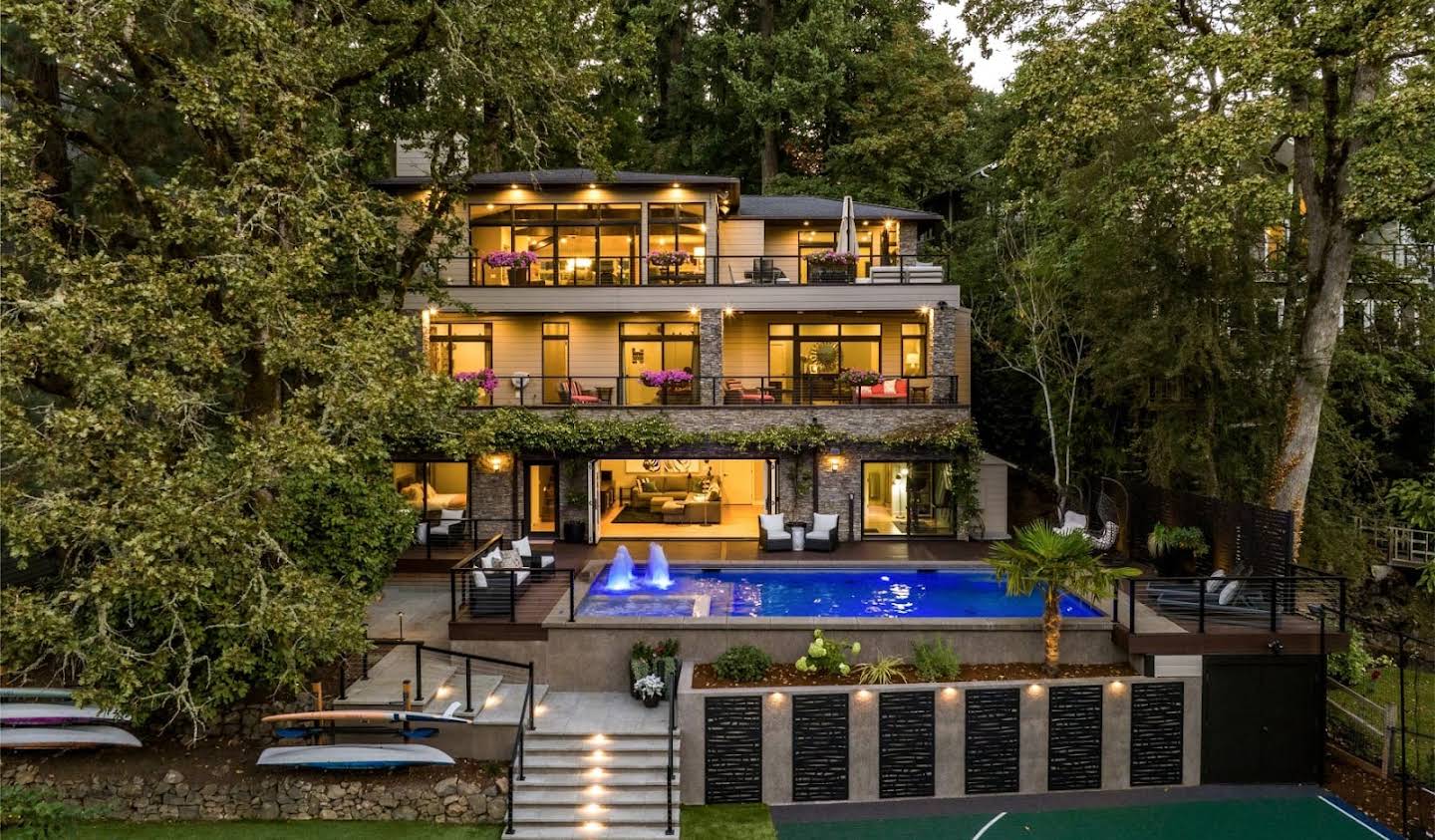 House Lake Oswego