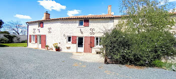 maison à Saint-Pierre-le-Vieux (85)