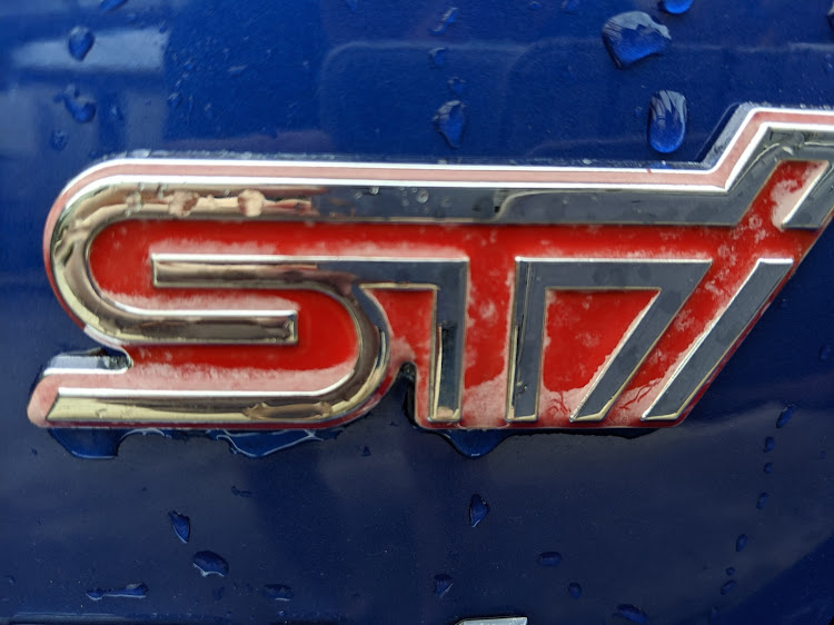 WRX S4の右斜め前写真展・洗車に関するカスタム事例の投稿画像3枚目