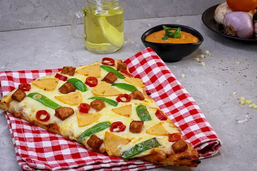 Korma Chicken Pizza (Personal Giant Slice (22.5 Cm))