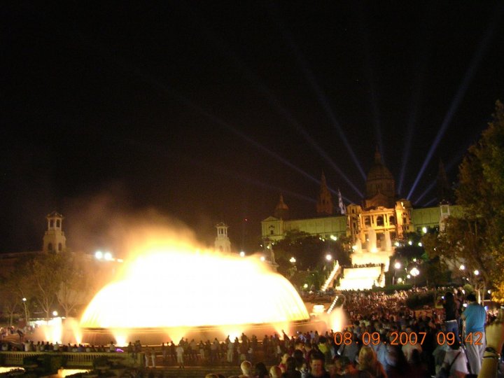 La Fontana Magica di Montjuic di albesnorke