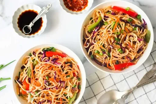 Veg Chilli Garlic Noodles