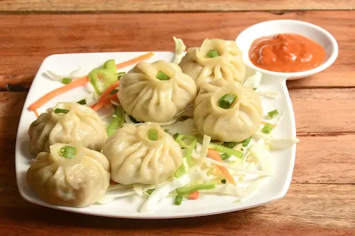 Veg Steamed Momos [6 Pieces]