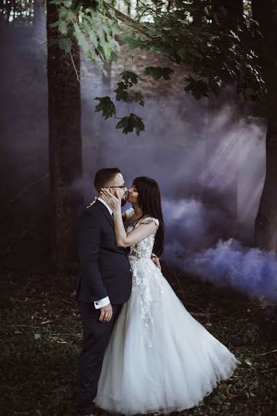 婚礼摄影师Kinga Walawicz（kwmymagic）。2019 10月16日的照片