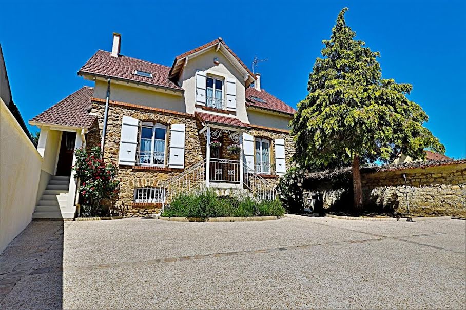 Vente maison 8 pièces 180 m² à Aigremont (78240), 749 000 €