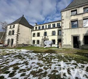 manoir à La Tour-d'Auvergne (63)