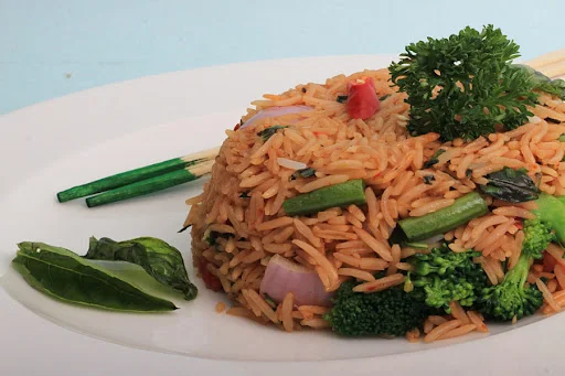 Thai Basil Fried Rice (Veg)