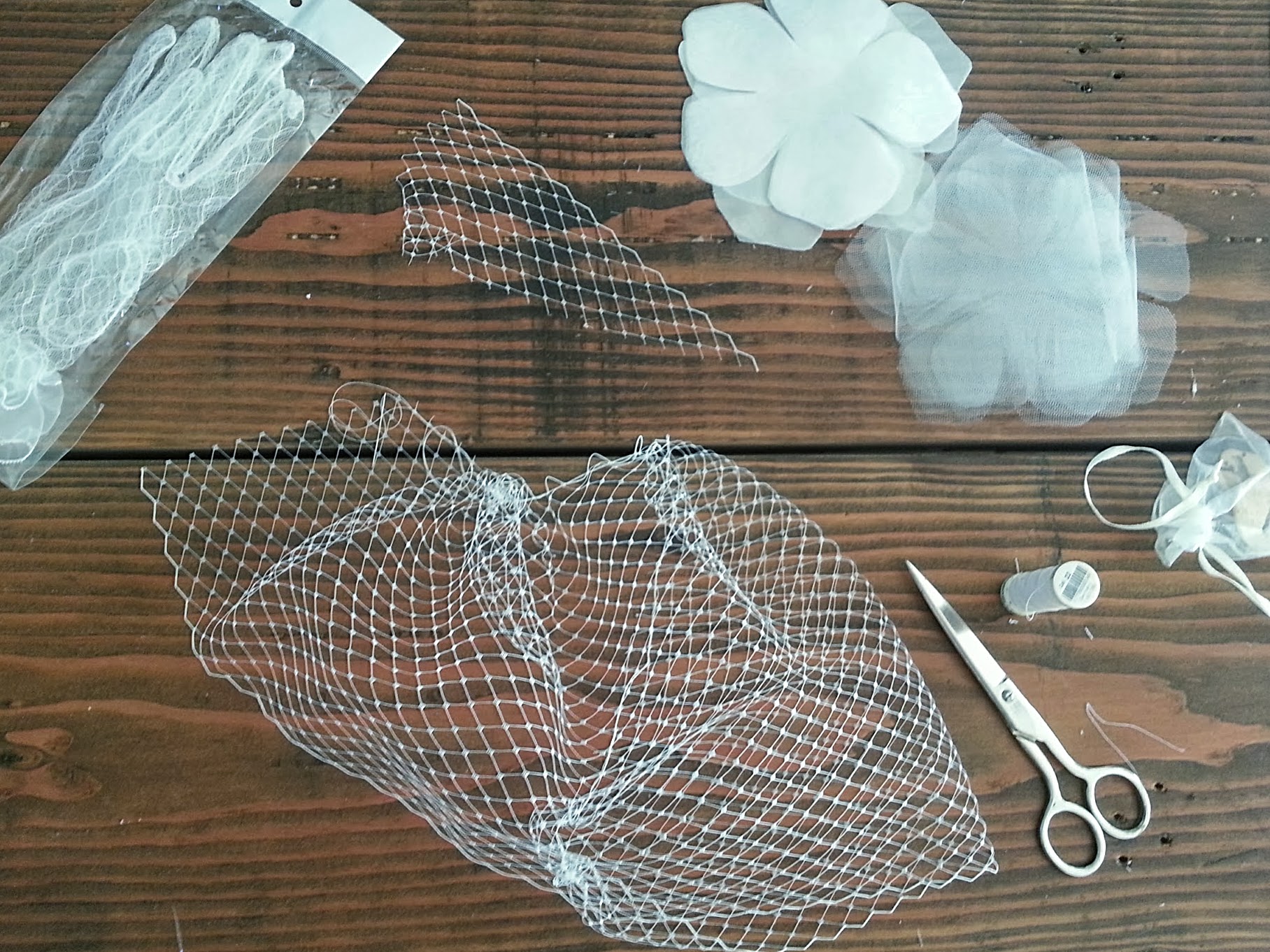 In-Progress: DIY Wedding Birdcage Veil with Flowers - DIY Fashion Accessories | fafafoom.com