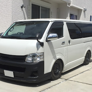 ハイエースバン TRH200V