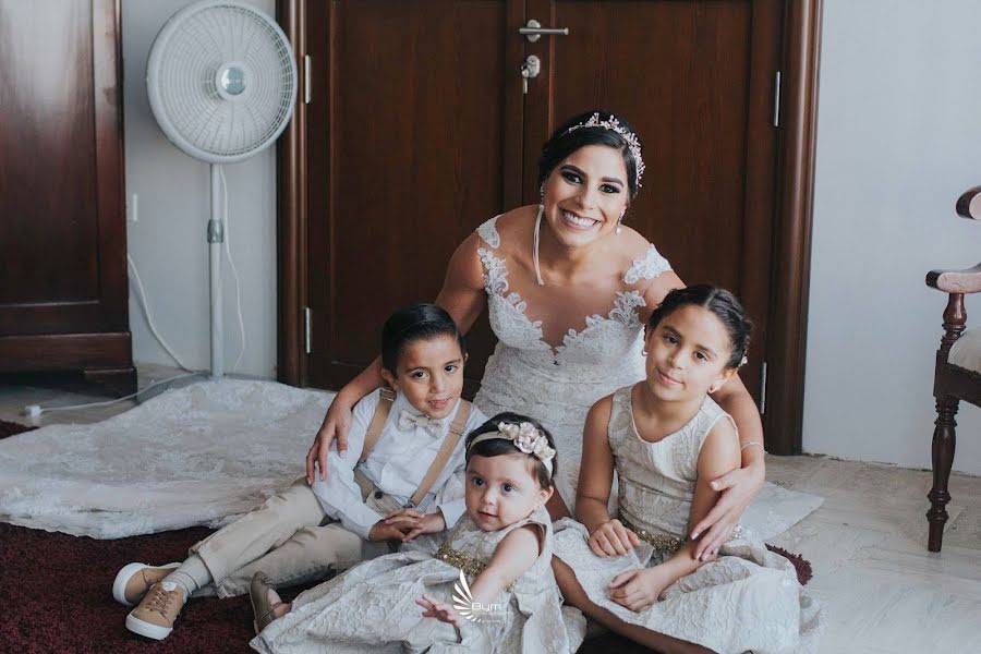 Wedding photographer Liliana Robles (bymstudiosfilm). Photo of 2 April 2019