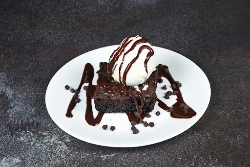 Hot Brownie With Vanilla Ice Cream (1 Scoop)