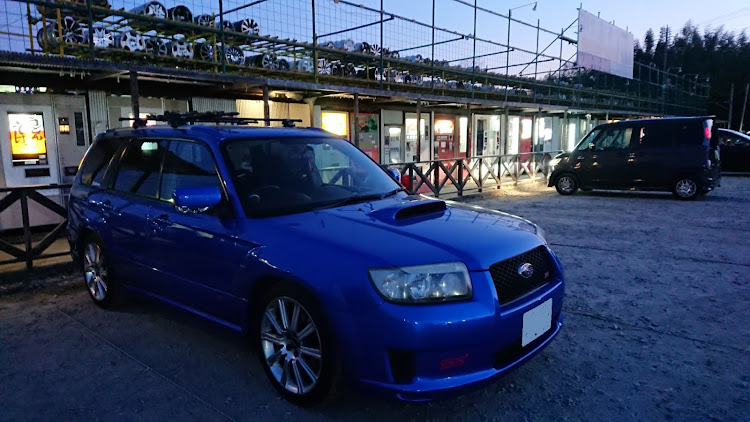 フォレスターの純正バンパーはいいぞ・レトロ自販機相模原・もっと走りたいに関するカスタム事例の投稿画像1枚目