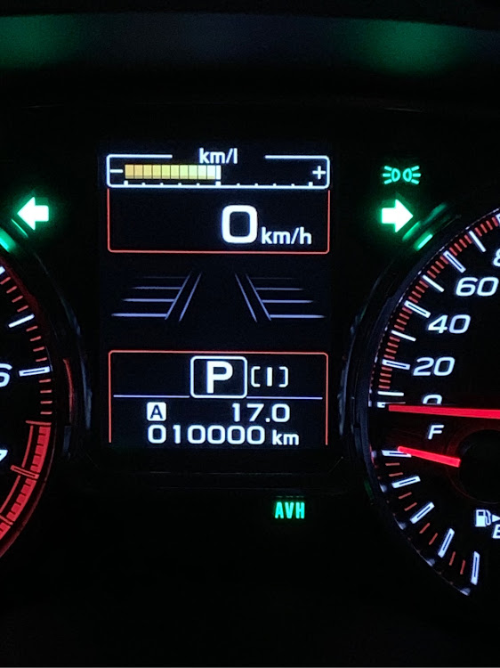 WRX S4の祝1万キロに関するカスタム事例の投稿画像1枚目