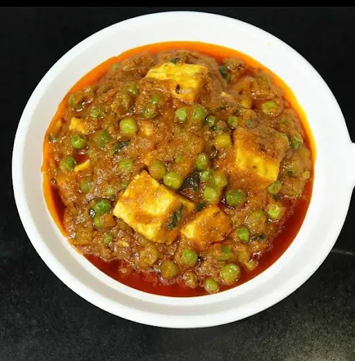 Matar Paneer