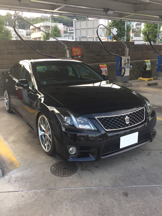 クラウンアスリートの洗車に関するカスタム事例の投稿画像1枚目