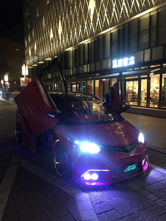 エスティマの新年の挨拶🎍・エコパサンデーラン・Night viewに関するカスタム事例の投稿画像1枚目