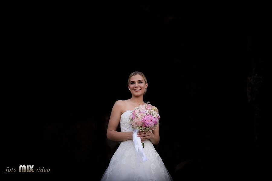 Fotógrafo de bodas Pero Šušnjar (fotomixvideo). Foto del 23 de marzo 2017