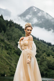 婚礼摄影师Zhan Bulatov（janb）。2021 12月13日的照片