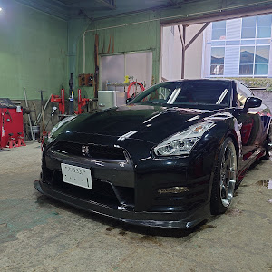 NISSAN GT-R R35