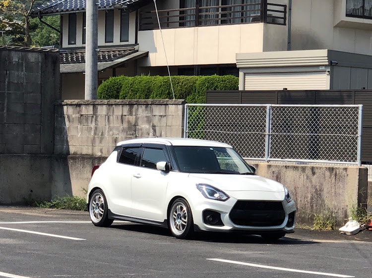 スイフトスポーツの#スイスポに関するカスタム事例の投稿画像4枚目