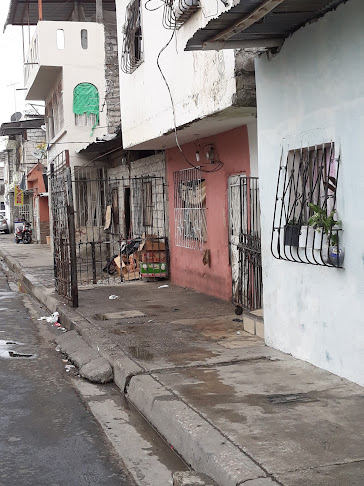 Escuela flora salazar de loor - Guayaquil