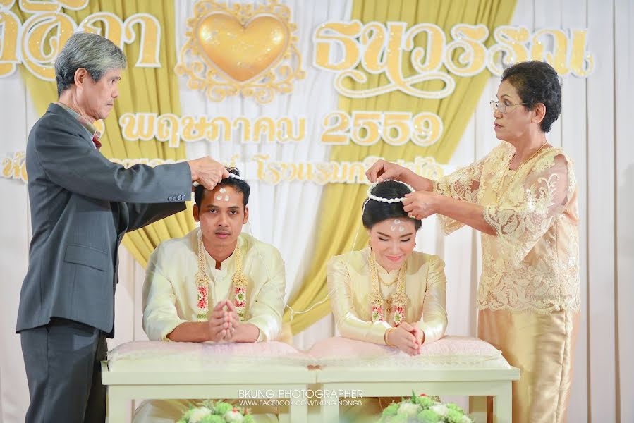 Wedding photographer Bundit Dechseng (bkungphoto). Photo of 8 September 2020