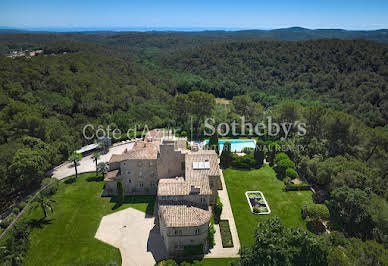 House with pool and garden 5