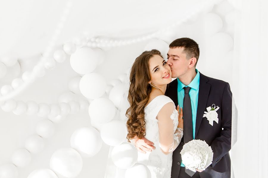 Wedding photographer Veronika Kirichenko (nikanika). Photo of 18 May 2018