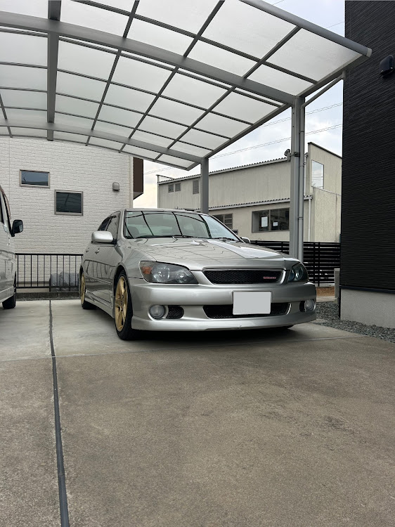 アルテッツァのアルテッツァ・SXE10・#クオリタートに関するカスタム事例の投稿画像1枚目