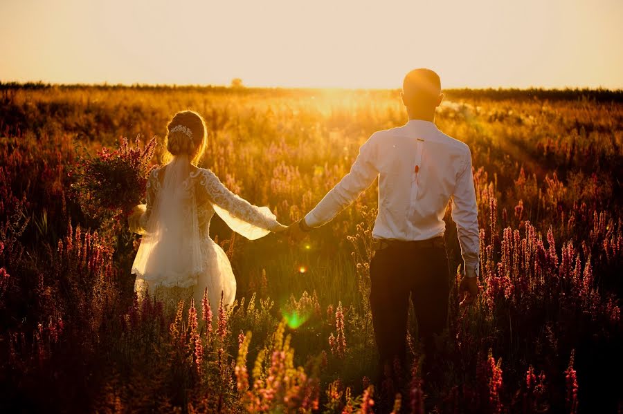 Wedding photographer Nikolay Danyuk (danukart). Photo of 24 August 2020