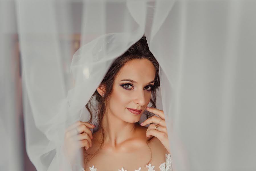 Wedding photographer Katerina Belozerceva (belozertsevaph). Photo of 10 February 2020