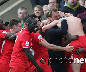 Benteke slaat de bril van Klopp zijn neus