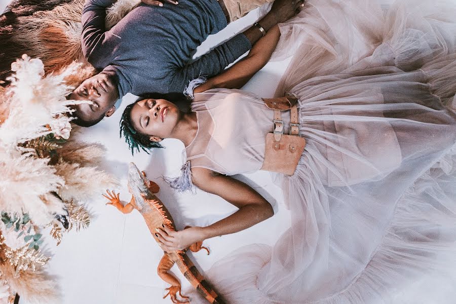 Wedding photographer Darya Vyvodnova (dariavyvodnova). Photo of 28 May 2019