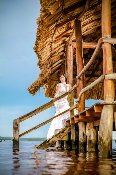 Wedding photographer Alvaro Bellorin (alvarobellorin). Photo of 2 December 2016