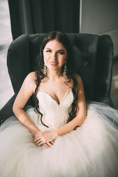 Fotografo di matrimoni Denis Khuseyn (legvinl). Foto del 18 marzo 2018