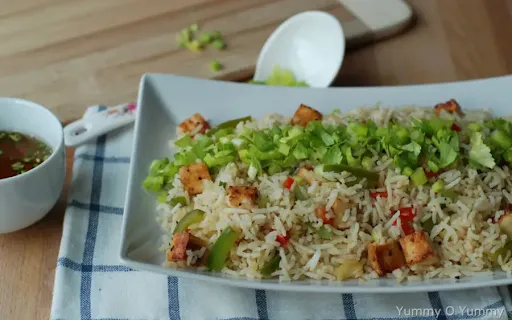 Paneer Chilli Garlic Fried Rice