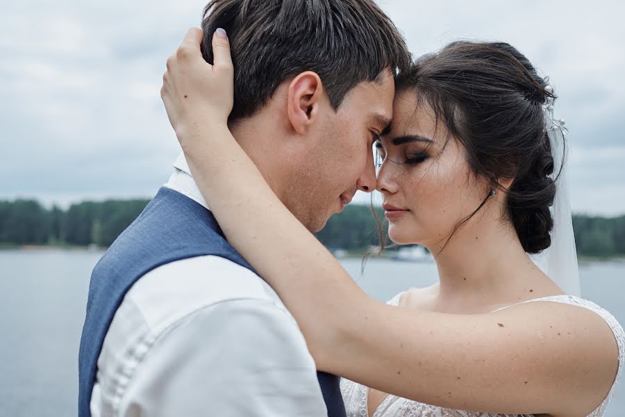 Wedding photographer Roman Gorelov (hellsmile). Photo of 11 May 2019