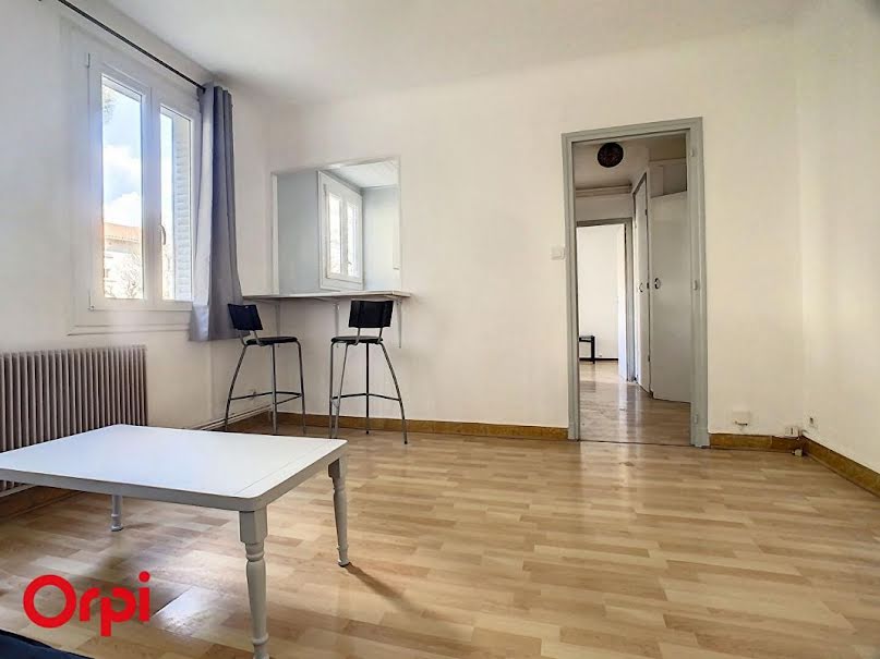 Location meublée appartement 2 pièces 35 m² à Perpignan (66000), 461 €