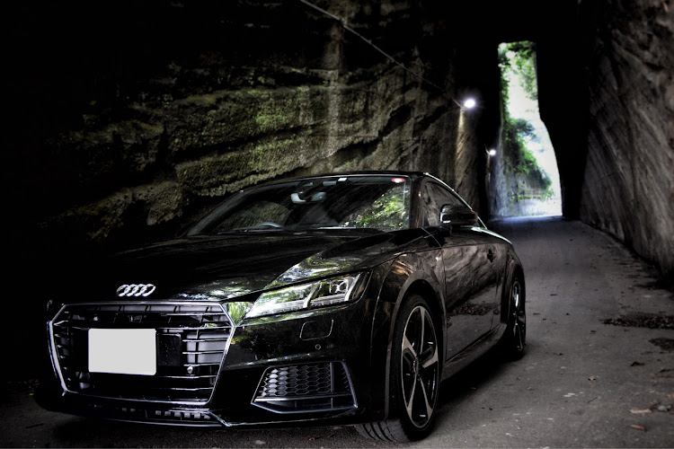 TT クーペのaudi TT・燈籠坂大師の切通しトンネル・濃溝の滝に関するカスタム事例の投稿画像1枚目