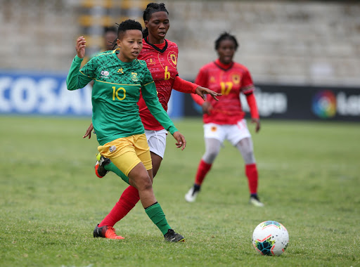 Oratile Dikgosi Mokwena of SA on attack during the Cosafa Women's Championship match against Angola at Madibaz Stadium in Gqeberha on Friday