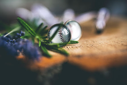 Wedding photographer Tóth Viktor Tóth (tolyaasch). Photo of 26 June 2019