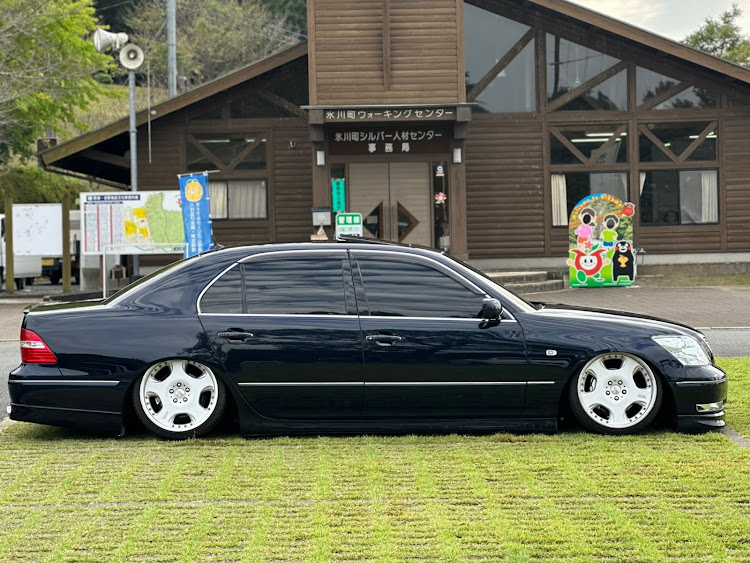 セルシオの爽やか好青年仕様・ozracing・新品レンズに関するカスタム事例の投稿画像2枚目