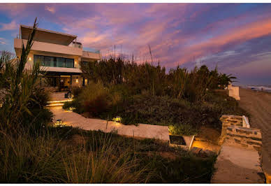 House with pool and terrace 16