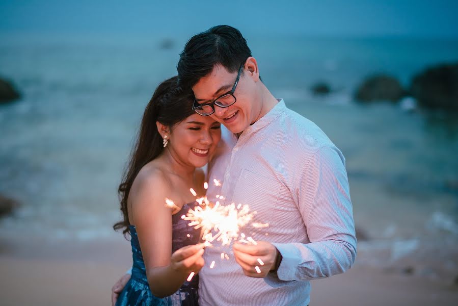 Fotógrafo de casamento Opas Buncharn (munrakwedding). Foto de 7 de setembro 2020