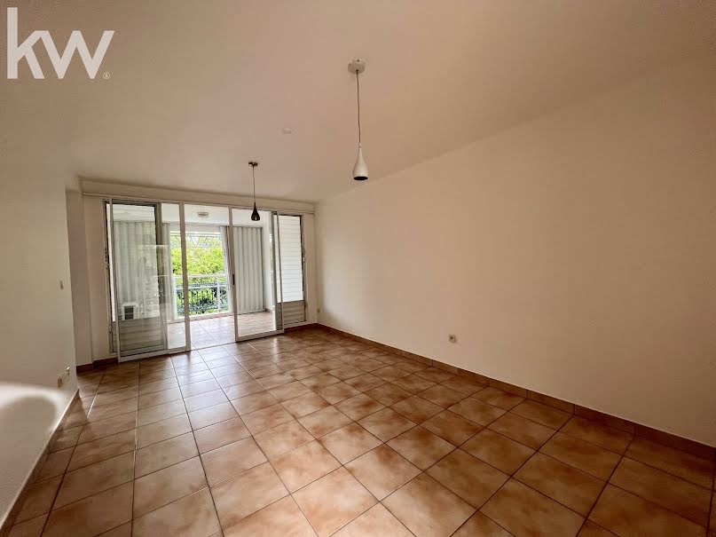 Vente appartement  54.51 m² à Fort de france (97200), 138 000 €