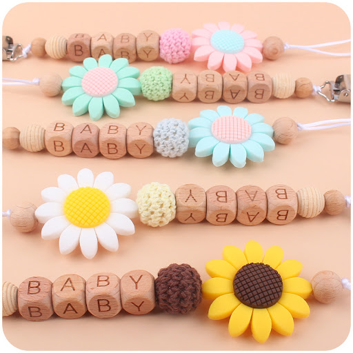 Title 4, Baby Soothing Beech Pacifier Clip. Keeps pacifi...
